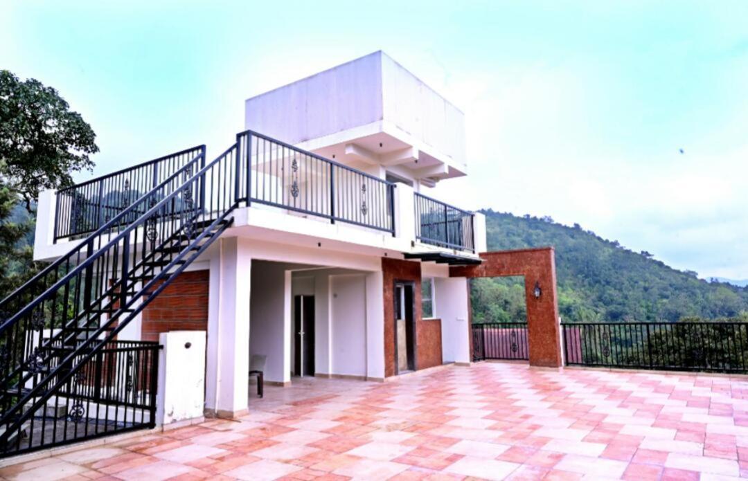 Coorg Vismaya Resort 마디케리 외부 사진